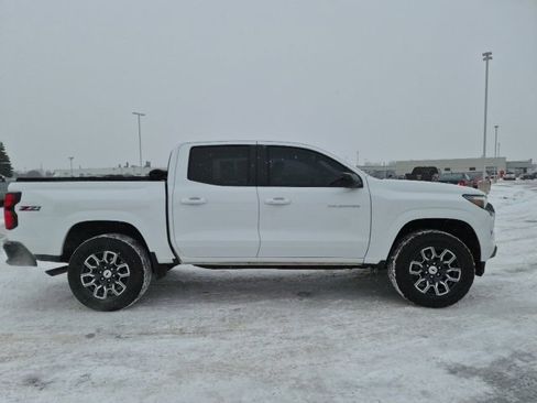 Certified 2024 Chevrolet Colorado Z71 w/ Z71 Convenience Package 2 image 4