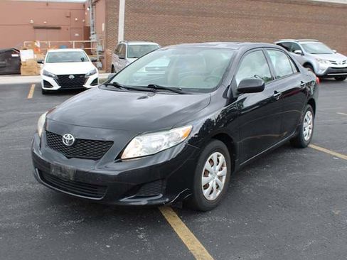Used 2010 Toyota Corolla LE FWD image 2