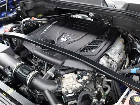 Used 2024 Maserati Grecale GT image 9