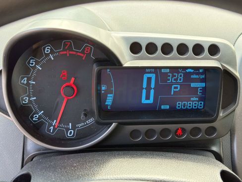 Certified 2013 Chevrolet Sonic LT FWD image 15