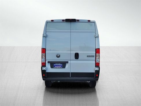 Used 2025 RAM ProMaster 2500 w/ Storage Group image 5