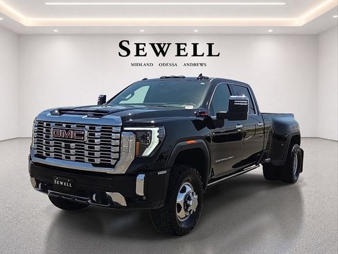Used 2024 GMC Sierra 3500 Denali w/ Denali Reserve Package AWD/4WD image 1