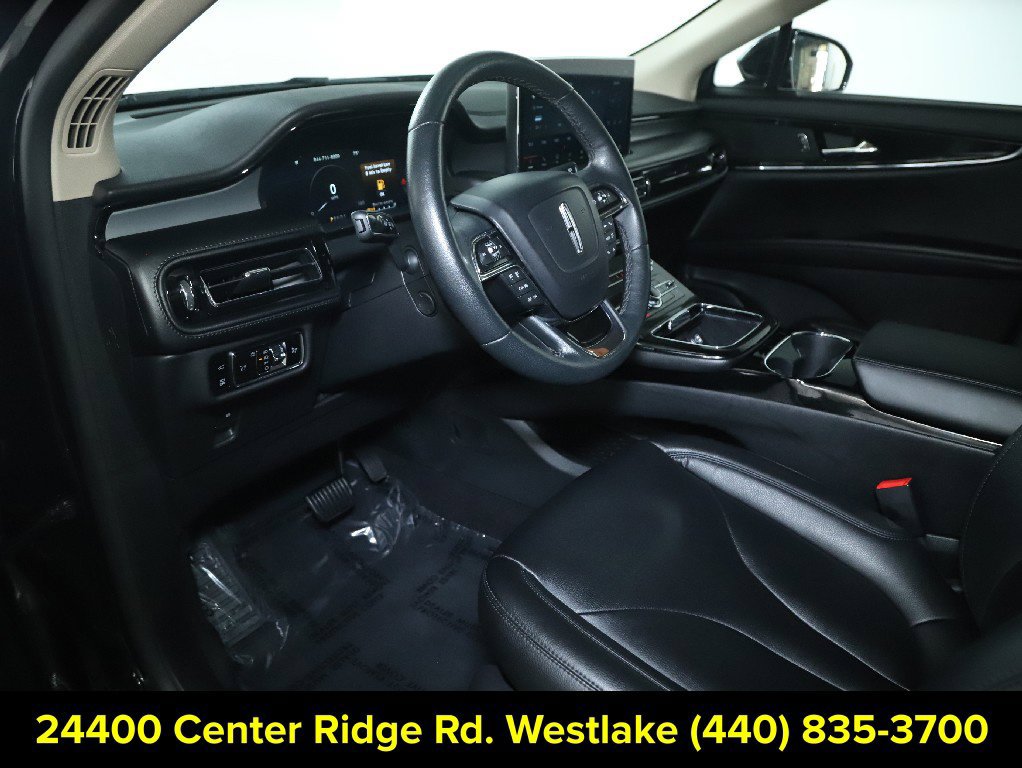 Certified 2023 Lincoln Nautilus AWD w/ Premium Package image 17