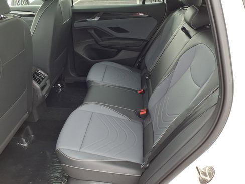 New 2026 Volkswagen Tiguan SE R-Line image 12