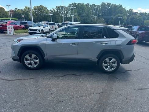 Used 2021 Toyota RAV4 Limited AWD/4WD image 9