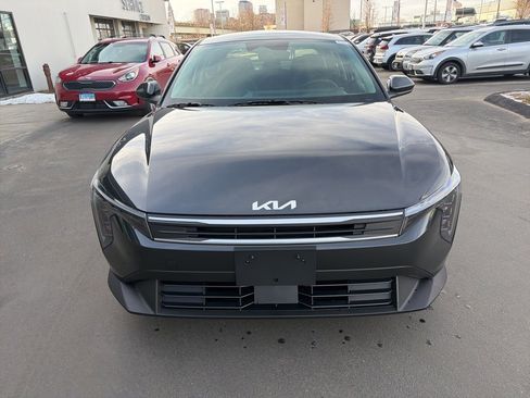 New 2025 Kia K4 LX image 3