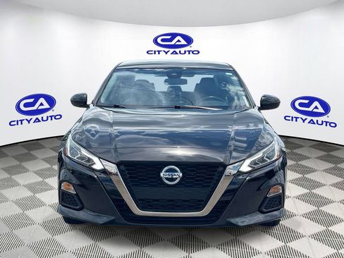 Used 2022 Nissan Altima 2.5 SR FWD image 11