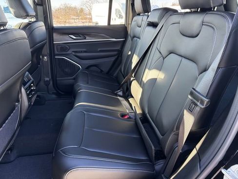 New 2026 Jeep Grand Cherokee Limited w/ Limited Altitude Package image 21