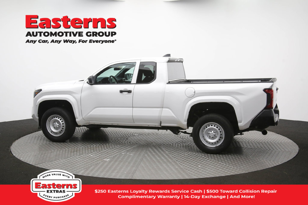 Used 2024 Toyota Tacoma SR RWD image 57