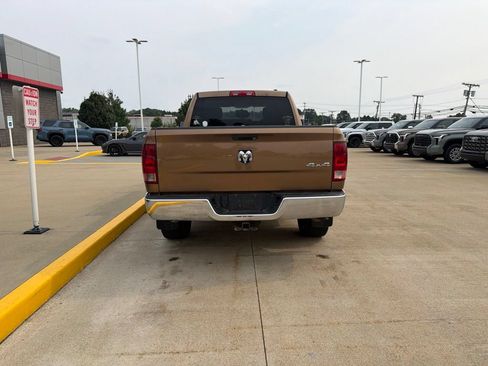 Used 2011 RAM 1500 ST w/ ST Popular Equipment Group AWD/4WD image 4