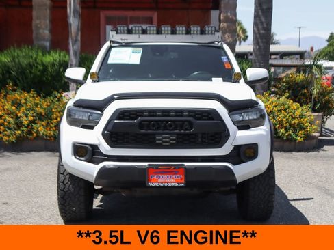 Used 2021 Toyota Tacoma TRD Off-Road w/ Technology Package AWD/4WD image 3