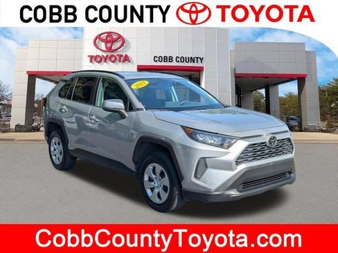Used 2021 Toyota RAV4 LE FWD image 1