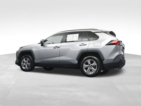 Used 2025 Toyota RAV4 XLE FWD image 26