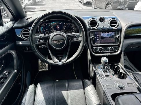 Used 2018 Bentley Bentayga Activity AWD/4WD image 24