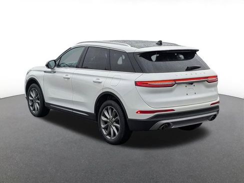 Used 2021 Lincoln Corsair Standard w/ Premium Package image 4