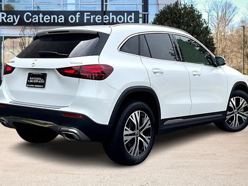 Certified 2025 Mercedes-Benz GLA 250 4MATIC image 2