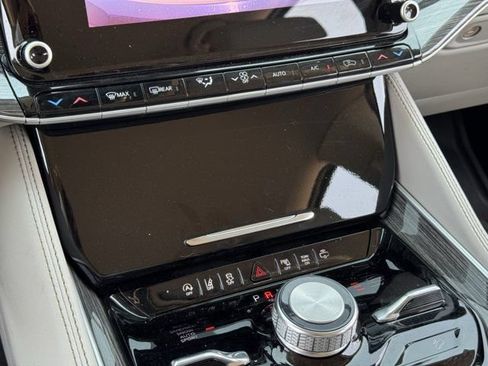 Used 2022 Jeep Wagoneer Series III AWD/4WD image 20