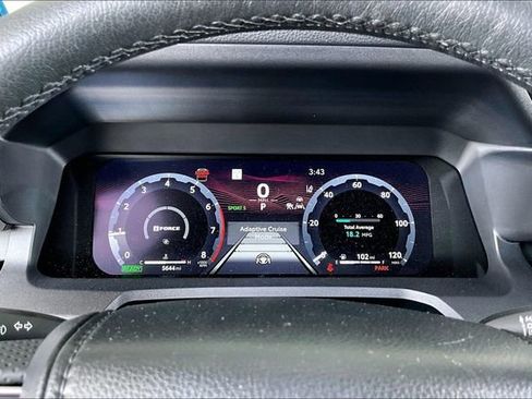 Used 2025 Toyota 4Runner Limited AWD/4WD image 12