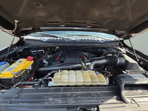 Used 2019 Ford F150 Raptor w/ Equipment Group 802A Luxury image 33