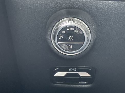 New 2026 Mercedes-Benz C 300 C 300 Sedan image 23