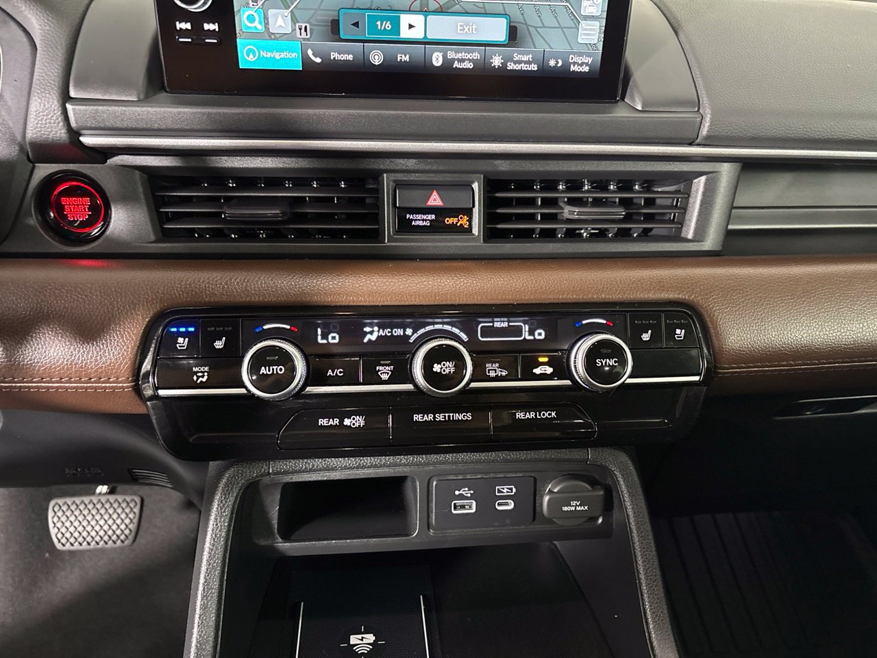 Used 2025 Honda Pilot Elite image 22