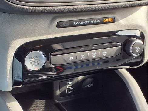 Used 2024 Ford Escape Active w/ Tech Pack #2 AWD/4WD image 23