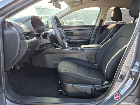 Used 2024 Nissan Sentra S FWD image 17