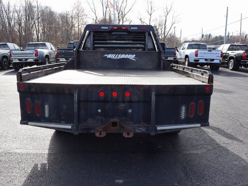 Used 2022 Chevrolet Silverado 3500 LT w/ Convenience Package image 21