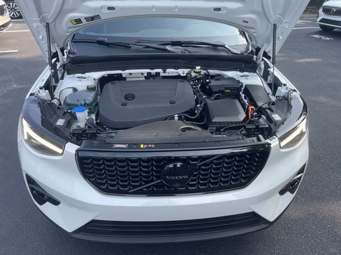 Used 2026 Volvo XC40 B5 Ultra w/ Protection Package Premier image 36