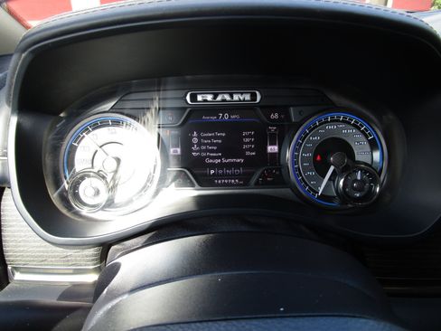 Used 2019 RAM 2500 Limited image 12