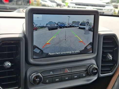 Certified 2024 Ford Bronco Sport Outer Banks w/ Tech Package AWD/4WD image 21