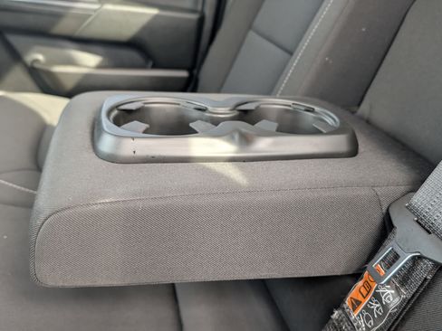Used 2022 Chevrolet Colorado LT AWD/4WD image 11