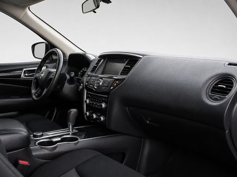 Used 2019 Nissan Pathfinder S AWD/4WD image 25