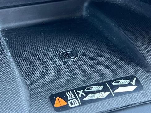 Used 2019 Chevrolet Equinox Premier AWD/4WD image 30