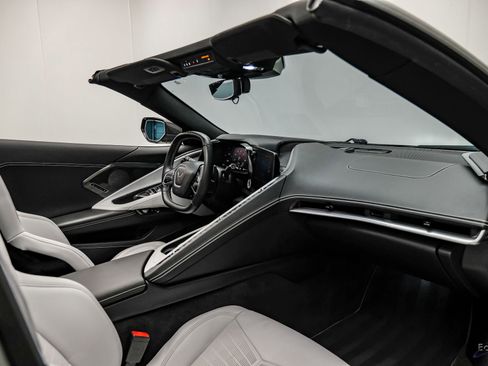 Used 2022 Chevrolet Corvette Stingray 2LT Z51 Performance & w/ Z51 Performance Package image 59