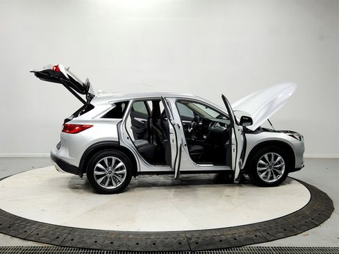 Used 2021 INFINITI QX50 Luxe image 16