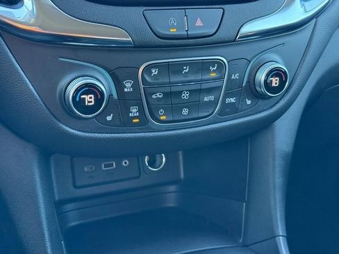 Certified 2024 Chevrolet Equinox LT image 18