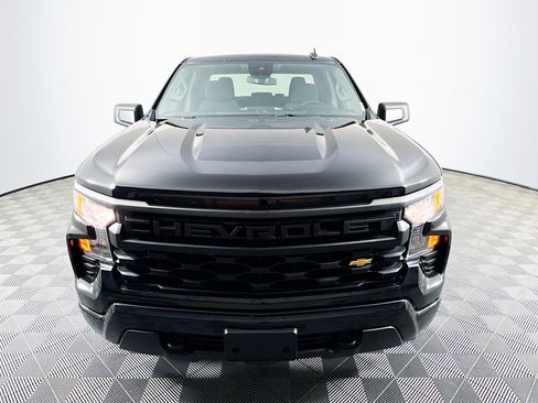 Used 2023 Chevrolet Silverado 1500 Custom RWD image 2
