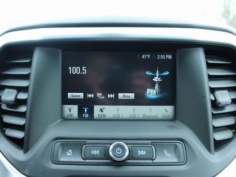 Used 2017 GMC Acadia SLE image 19