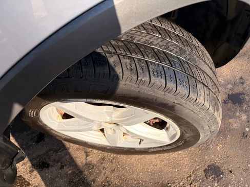 Used 2017 Ford Explorer XLT w/ Equipment Group 202A image 39