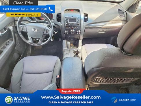 Used 2012 Kia Sorento LX w/ Convenience Pkg FWD image 11