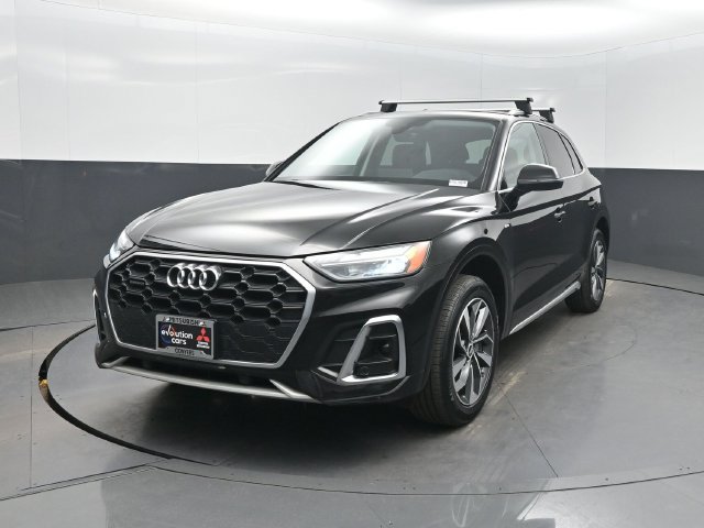 Used 2022 Audi Q5 2.0T Premium w/ Convenience Package AWD/4WD image 2