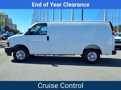 New 2025 Chevrolet Express 2500 w/ Communications Package image 33