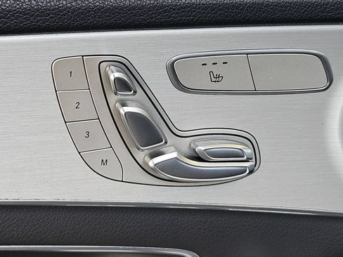 Used 2019 Mercedes-Benz C 300 Sedan image 21