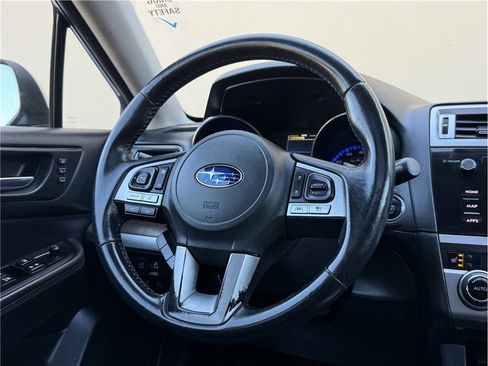 Used 2016 Subaru Outback 2.5i Limited AWD/4WD image 13