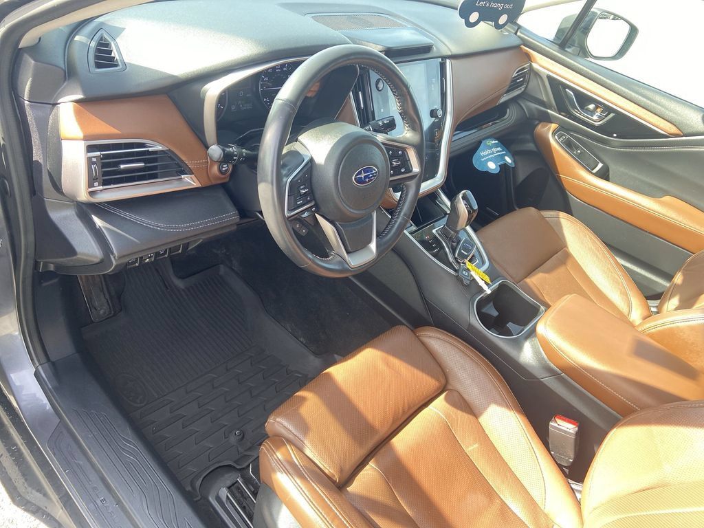 Used 2020 Subaru Outback Touring AWD/4WD image 10