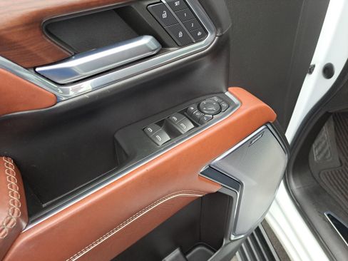 Certified 2024 GMC Sierra 3500 Denali Ultimate image 15