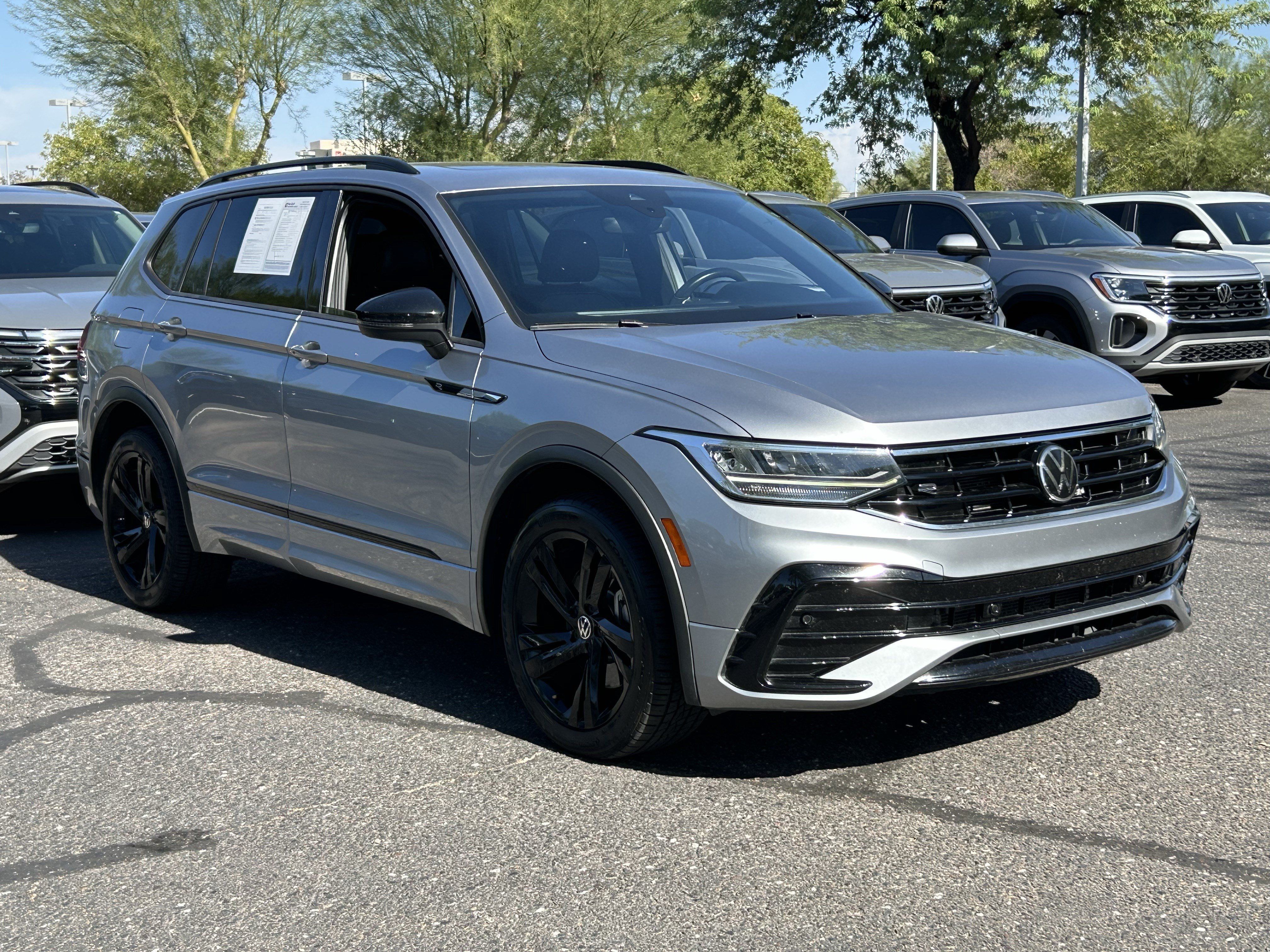 Used 2023 Volkswagen Tiguan SE R-Line FWD image 6