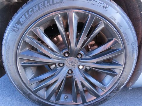 Used 2017 INFINITI Q60 w/ Cargo Package image 17