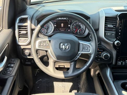 Used 2023 RAM 1500 Big Horn AWD/4WD image 14